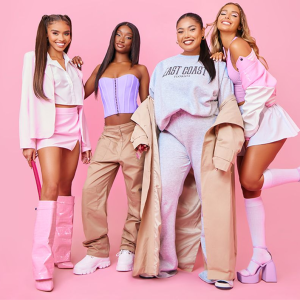 Code Promo PrettyLittleThing : -90% de réduction sur le site et -20% en plus avec le code