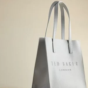Black Friday Ted Baker : 30% de réduction sur la totalité du site